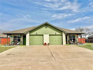 1004 Leah Dr, Troy, TX 76579