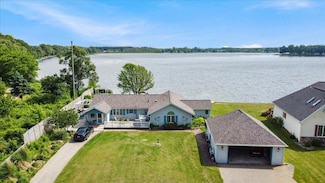 8795 Cherrywood Ln, Lakeview, MI 48850