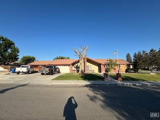 9101 Kern Island St, Bakersfield, CA 93307