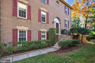 6620 Haltwhistle Ln, Alexandria, VA 22315