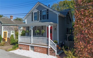 1 Guerney Ct, Newport, RI 02840