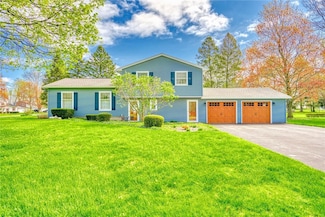 743 Eastwood Cir, Webster, NY 14580
