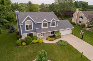 W277N2764 Chicory Ln, Pewaukee, WI 53072