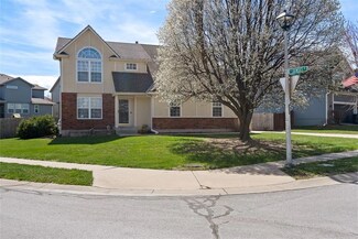 18707 W 164th Terrace, Olathe, KS 66062