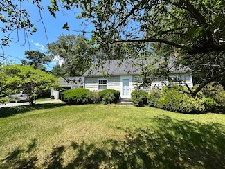 53 Washington St, Topsfield, MA 01983