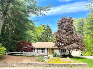 32 Randall Wood Dr, Montague, MA 01351