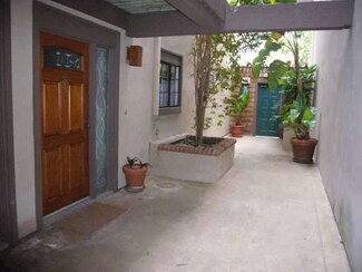 8860 Villa la Jolla Dr Unit 101, La Jolla, CA 92037