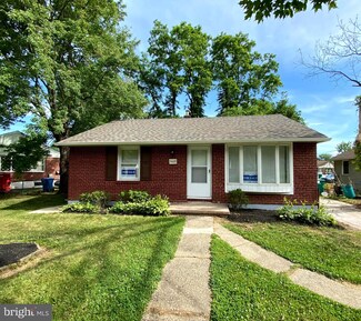 5603 Fleetwing Dr, Levittown, PA 19057