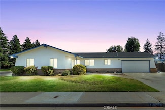2192 Beverly Ave, Clovis, CA 93611