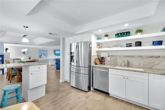 196 Albi Rd Unit 5, Naples, FL 34112