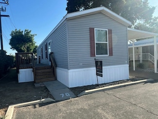 820 S Chinowth St Unit 70, Visalia, CA 93277