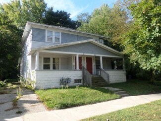 942 Sherman St SE, Grand Rapids, MI 49506