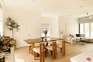 859 Hyperion Ave, Los Angeles, CA 90029