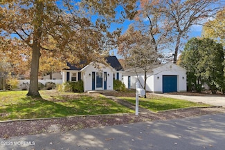 913 Tappan St, Forked River, NJ 08731