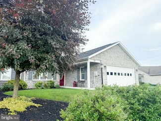 181 Tobin Dr, Chambersburg, PA 17201