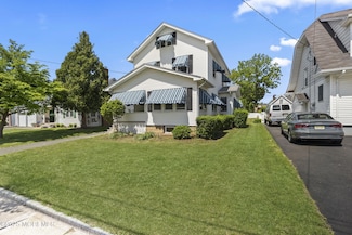 23 Stokes St, Freehold, NJ 07728