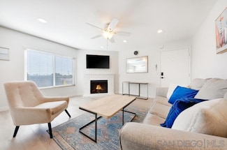 1520 Thomas Ave Unit 8, San Diego, CA 92109