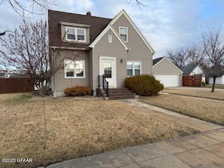 8 Hougen St N, Northwood, ND 58267