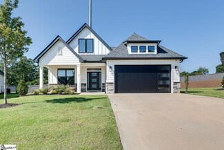 7 Justify Ln, Mauldin, SC 29662