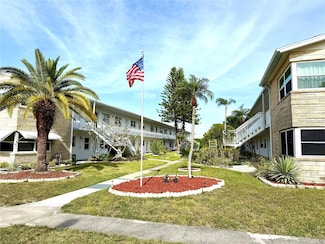 5875 18th St N Unit 19, Saint Petersburg, FL 33714