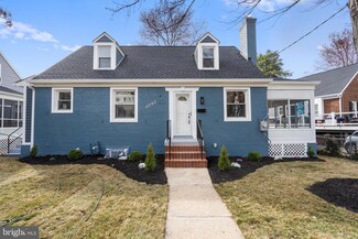 3082 Clinton St NE, Washington, DC 20018