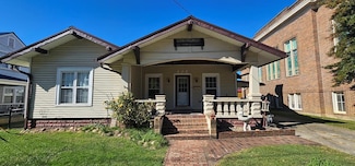 405 W Madison St, Louisa, KY 41230