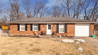 2210 Palmer Ct, New Albany, IN 47150