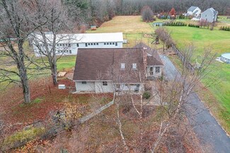 88 N End Rd, Townsend, MA 01469