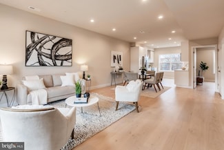 854 Xenia St SE Unit 2, Washington, DC 20032
