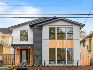 2228 SE Ankeny St Unit 1, Portland, OR 97214