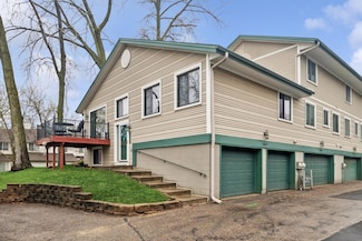 15619 27th Ave N, Plymouth, MN 55447