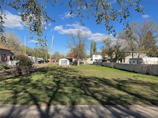 513 4th St S, Great Falls, MT 59405