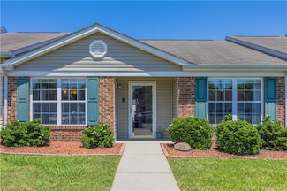 105 Oakmont Cir, High Point, NC 27263