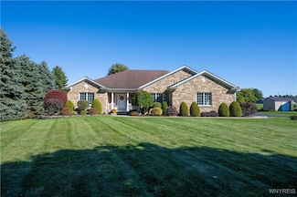 931 Stolle Rd, Elma, NY 14059