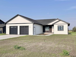 367 N 19th St, Geneva, NE 68361