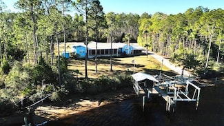 737 Mill Rd, Carrabelle, FL 32322