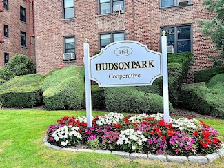 164 Church St Unit 1H, New Rochelle, NY 10805