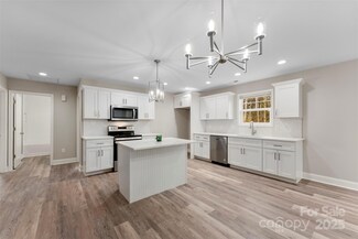 1916 Bess Town Rd, Bessemer City, NC 28016