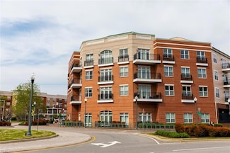 670 Town Center Dr Unit 320, Newport News, VA 23606
