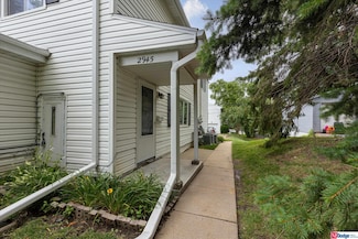 2945 S 121st St, Omaha, NE 68144