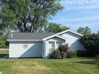 620 S Burt St, Au Gres, MI 48703
