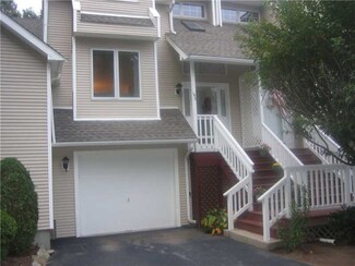 195 River Farms Dr, West Warwick, RI 02893