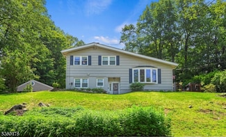 15 Mountain Terrace, Stanhope, NJ 07874