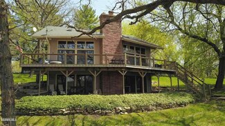 3A70 General Lee Ct, Apple River, IL 61001