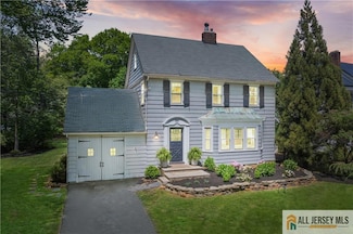 297 Franklin Rd, North Brunswick, NJ 08902