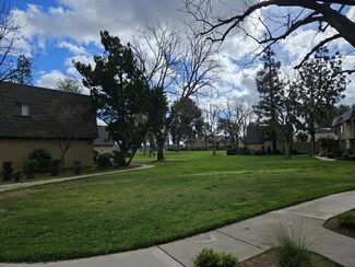 5138 E Ashlan Ave Unit 123, Fresno, CA 93727