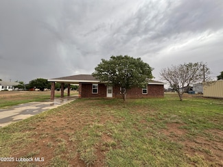 440 W Scott St, Slaton, TX 79364