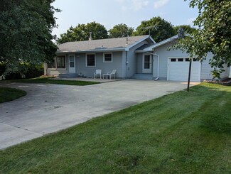 680 Broadway St E, New Germany, MN 55367
