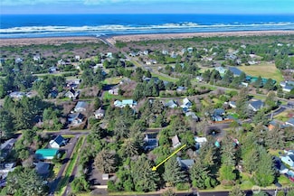 153 S Oar Loop SW, Ocean Shores, WA 98569