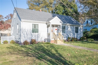 13 Chatham Rd, Portsmouth, VA 23702